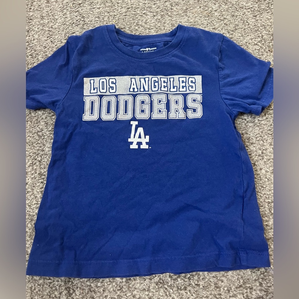 XS girls LA Dodgers shirt